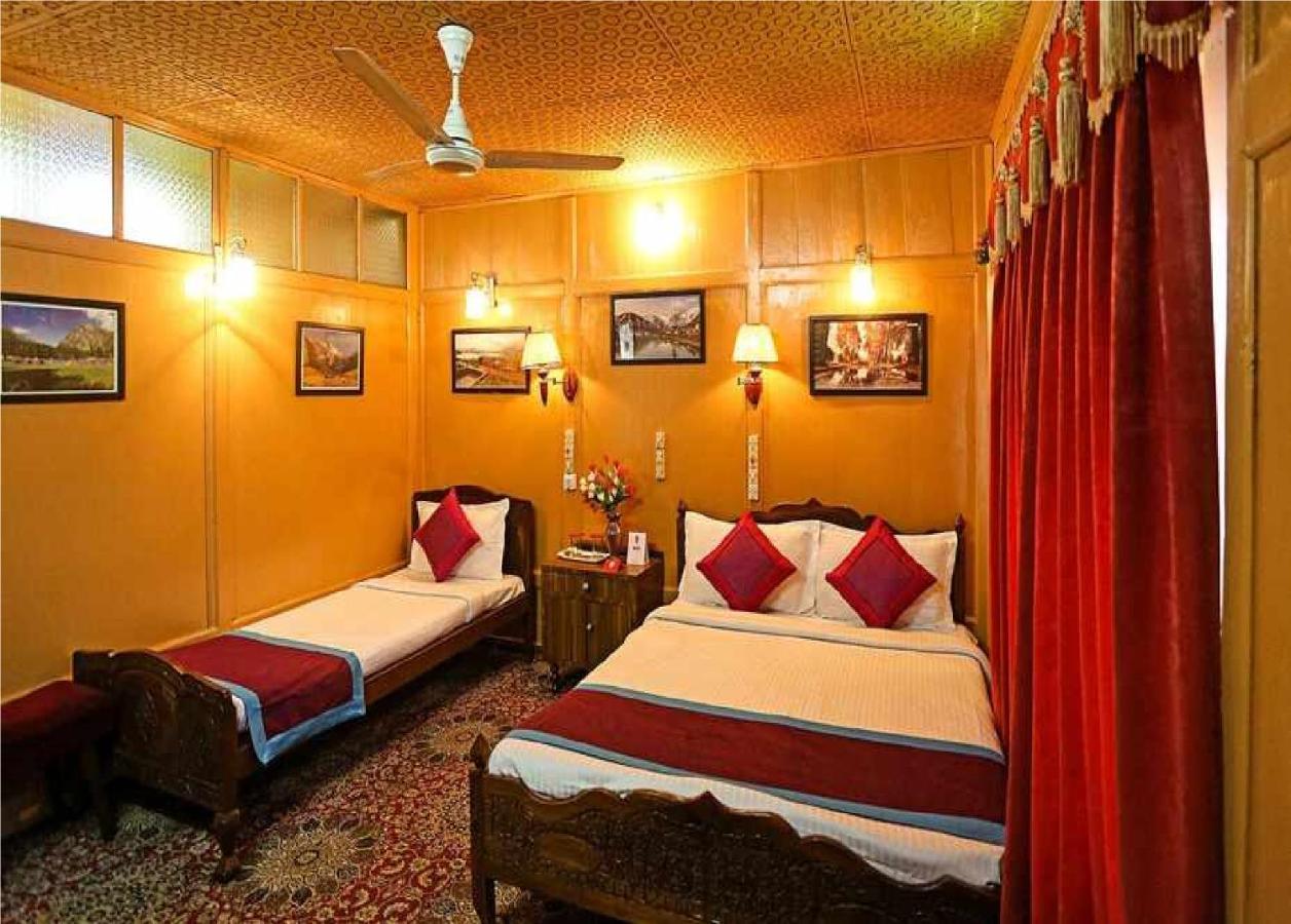 Calm Holiday Inn Srīnagar 외부 사진
